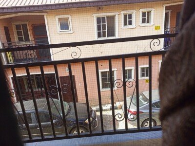 3 Classic Bed Room Flat in An Modern Estate