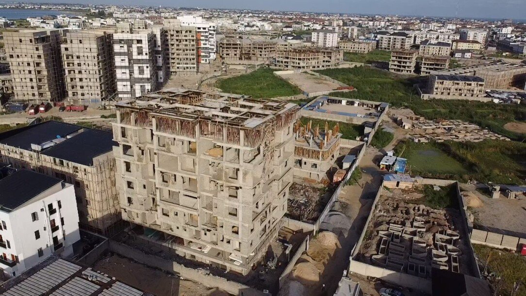 2 bedroom apartment in Lekki phase1-3